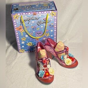 NIB Irregular Choice “Swing Around” carousel horse heels,flower appliqué,39/US 8
